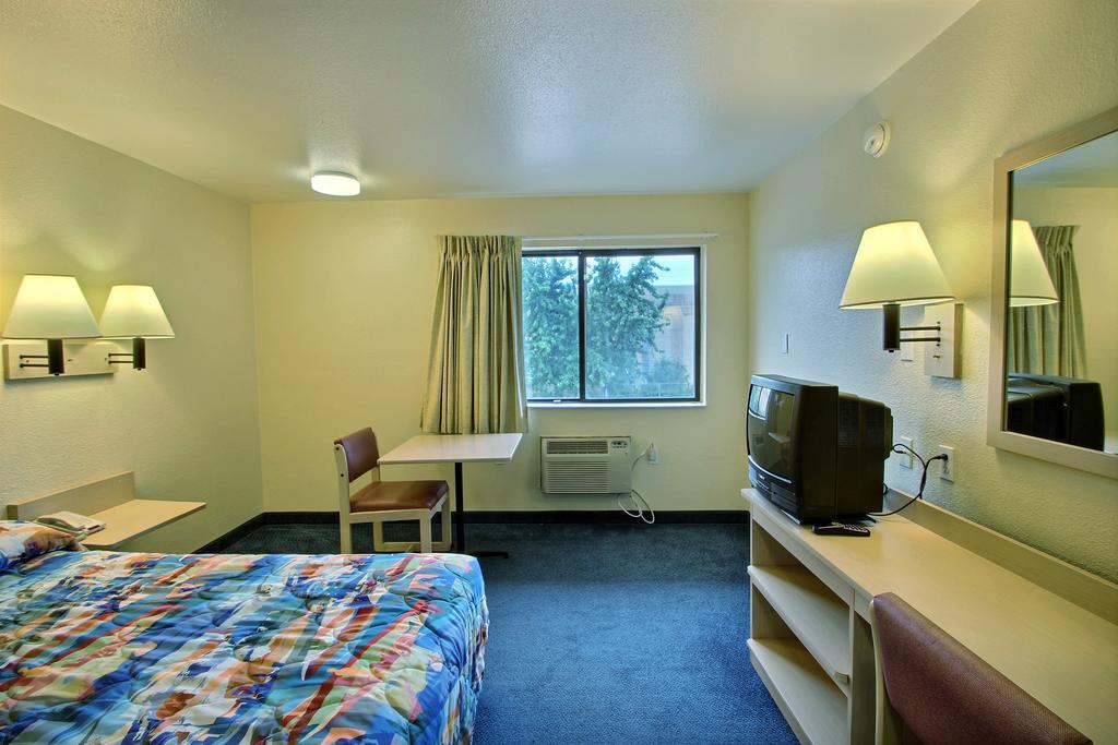 Motel 6 Milwaukee South - Airport Zimmer foto